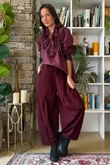 Oxford Stretch Herringbone Box Pleat Pant Burgundy